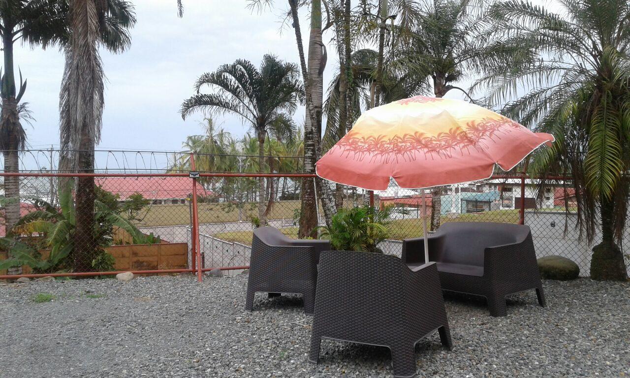 利蒙港 Roca Mar Playa Bonita酒店 外观 照片